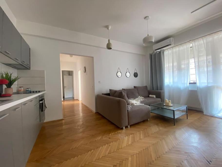 2 Bedroom Apartment With Terrace In City Center Bukareszt Zewnętrze zdjęcie